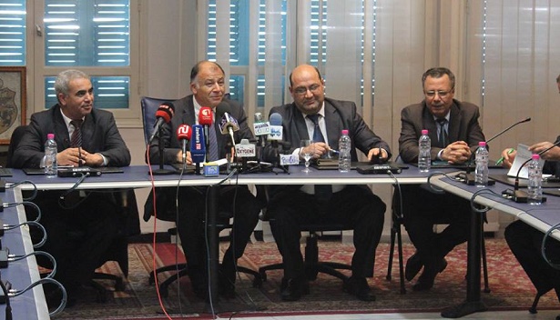 جلول : إنشاء مجلس مؤسسة يضم ممثلين عن الأساتذة و الأولياء والتلاميذ